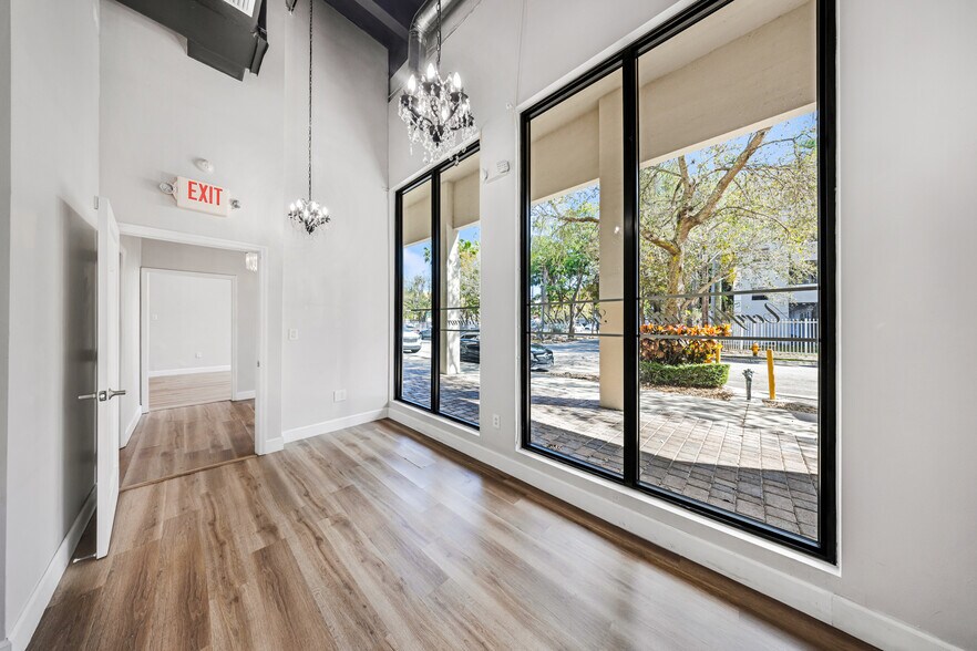 More Photos Of 17225 S Dixie Hwy, Palmetto Bay Storefront Retail Office For Lease