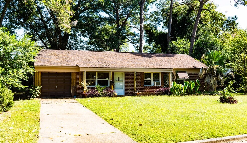 More Photos Of , Montgomery Specialty For Sale