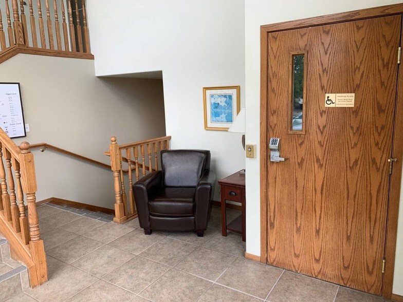 More Photos Of 3225 Templeton Gap Rd, Colorado Springs Office For Lease