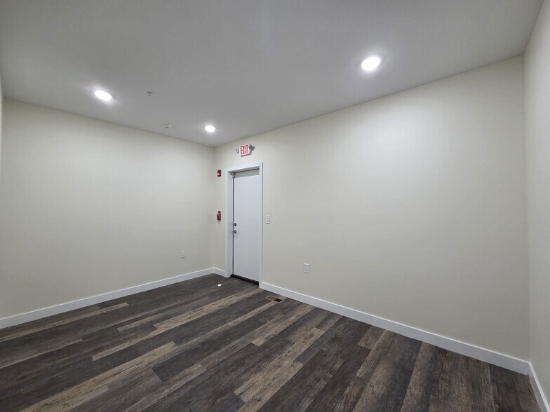 More Photos Of 1641 W Venango St, Philadelphia Medical For Lease