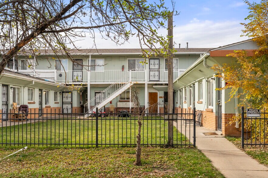 Primary Photo Of 1129 Akron St, Aurora Apartments For Sale