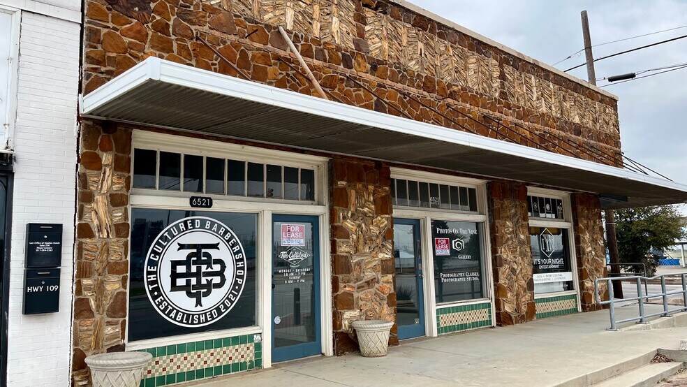 More Photos Of 6523-6709 E Lancaster Ave, Fort Worth Storefront Retail Office For Lease