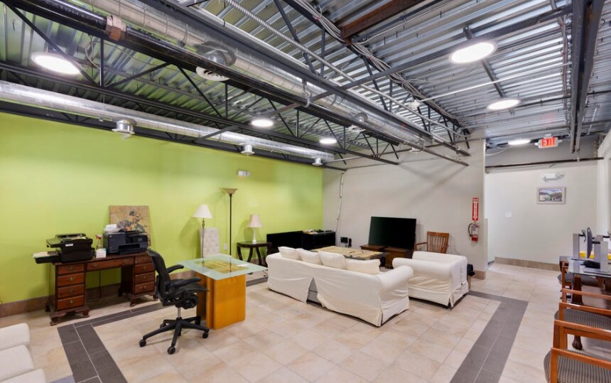 More Photos Of 1822 N Olden Ave, Ewing Restaurant For Sale