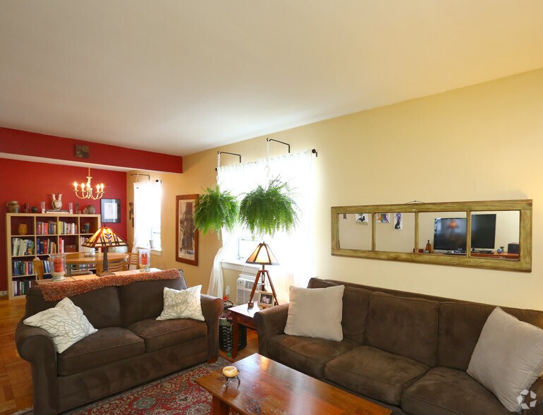 More Photos Of 34 W Montgomery Ave, Ardmore Apartments For Lease