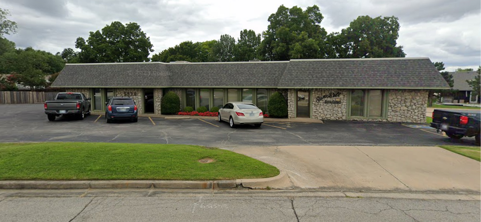 More Photos Of 5530 S 79th Pl, Tulsa Loft Creative Space For Lease