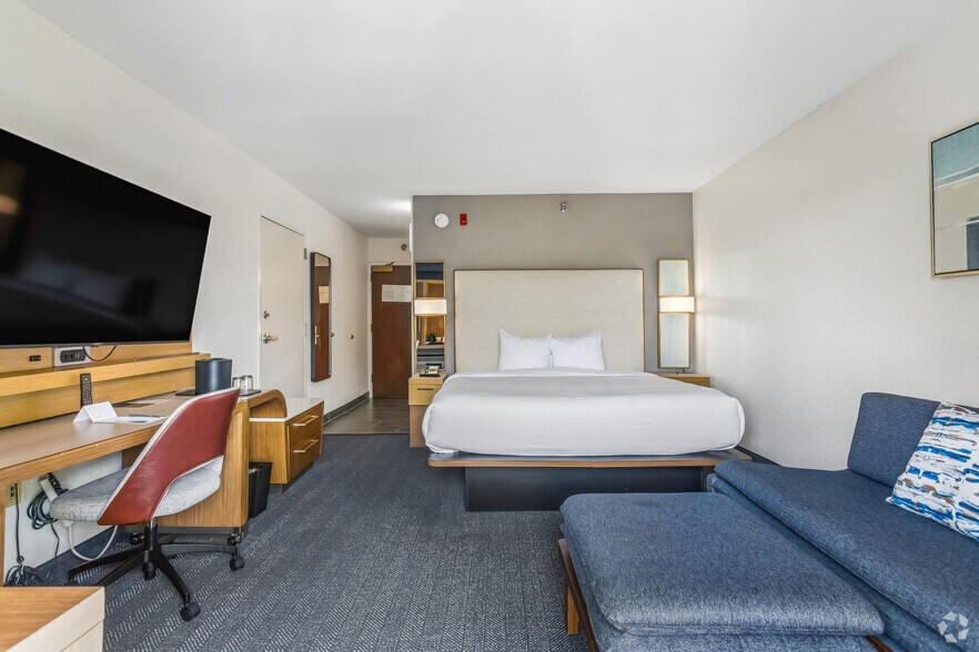 More Photos Of 3076 Kirby Pky, Memphis Hotel For Sale