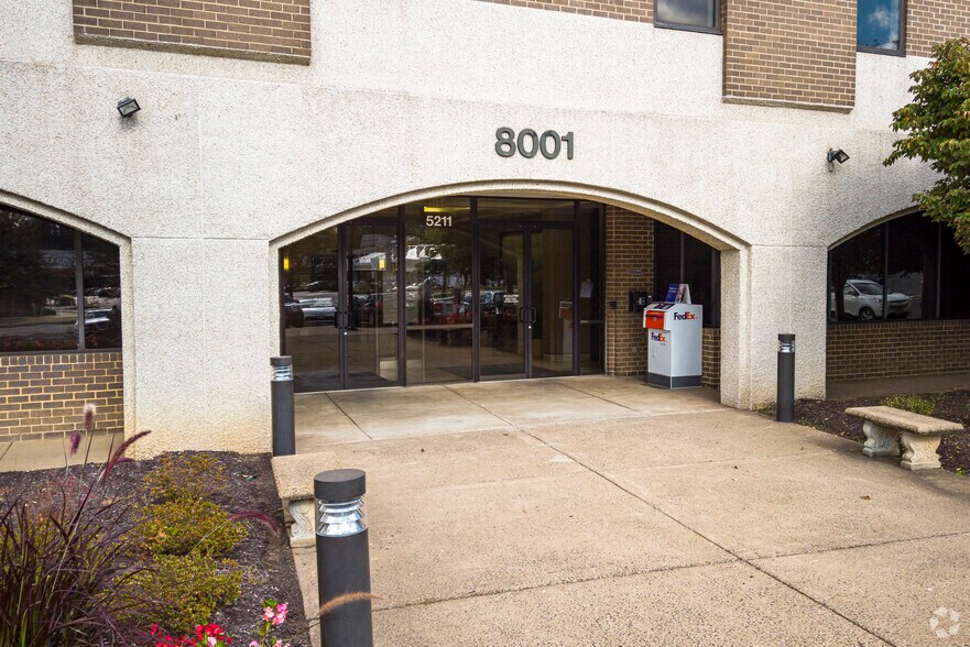 More Photos Of 8001 Braddock Rd, Springfield Office For Lease