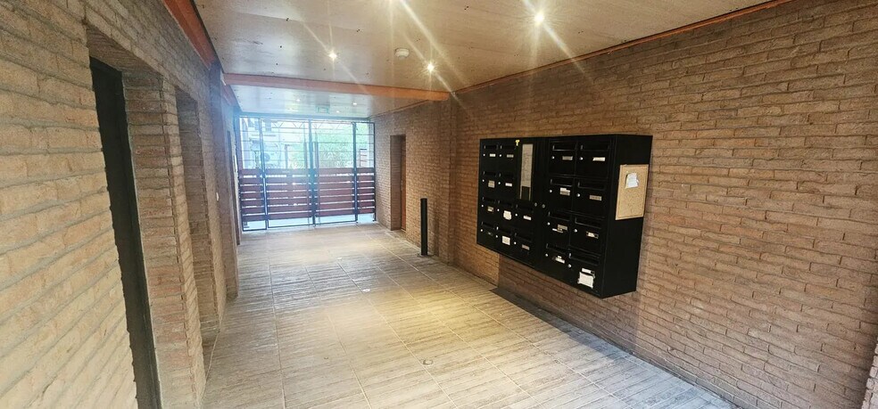 More Photos Of 250 Avenue Du Président Wilson, Saint-Denis Office For Sale