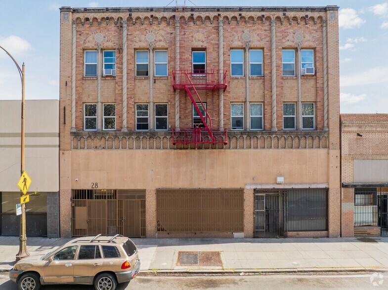 Primary Photo Of 28 S American St, Stockton Apartments For Sale