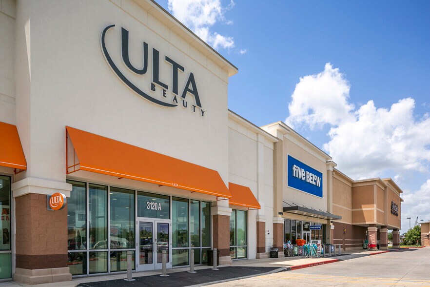 More Photos Of I 45, League City Unknown For Lease