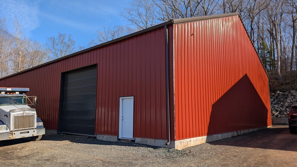 More Photos Of 90 Ciro Rd, North Branford Industrial For Lease