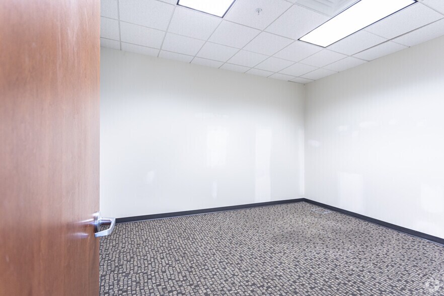 More Photos Of 2525 Lake Park Blvd, Salt Lake City Medical For Lease