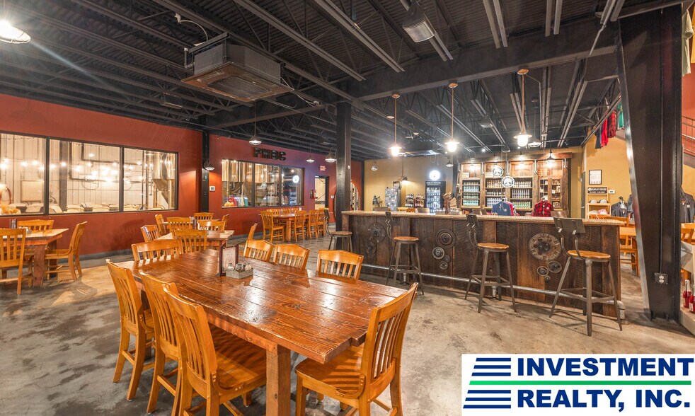 More Photos Of 551 State Route B, Saint James Restaurant For Sale