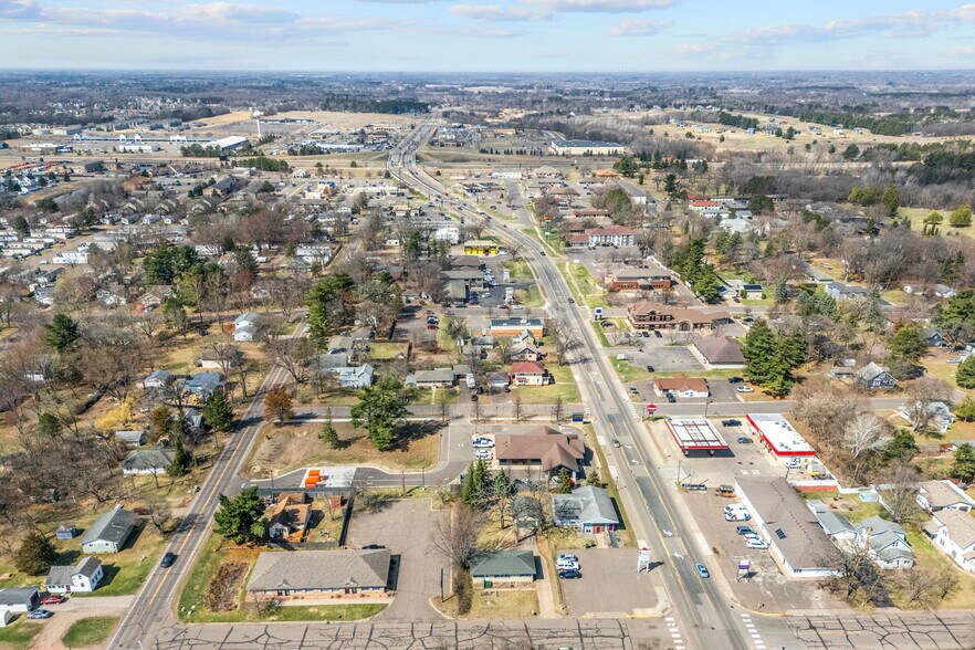 More Photos Of 38804 8th Ave, North Branch Office Residential For Sale