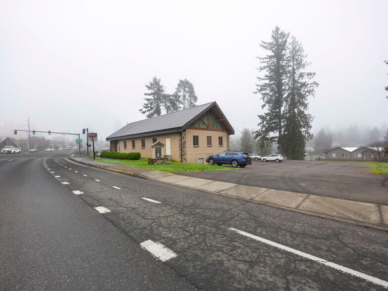 Primary Photo Of 39590 Pioneer blvd, Sandy Religious Facility For Sale