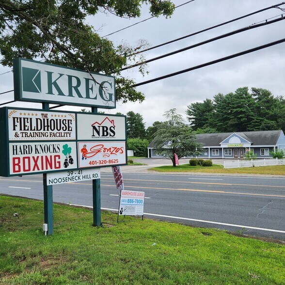 More Photos Of 41 Nooseneck Hill Rd, West Greenwich Warehouse For Lease