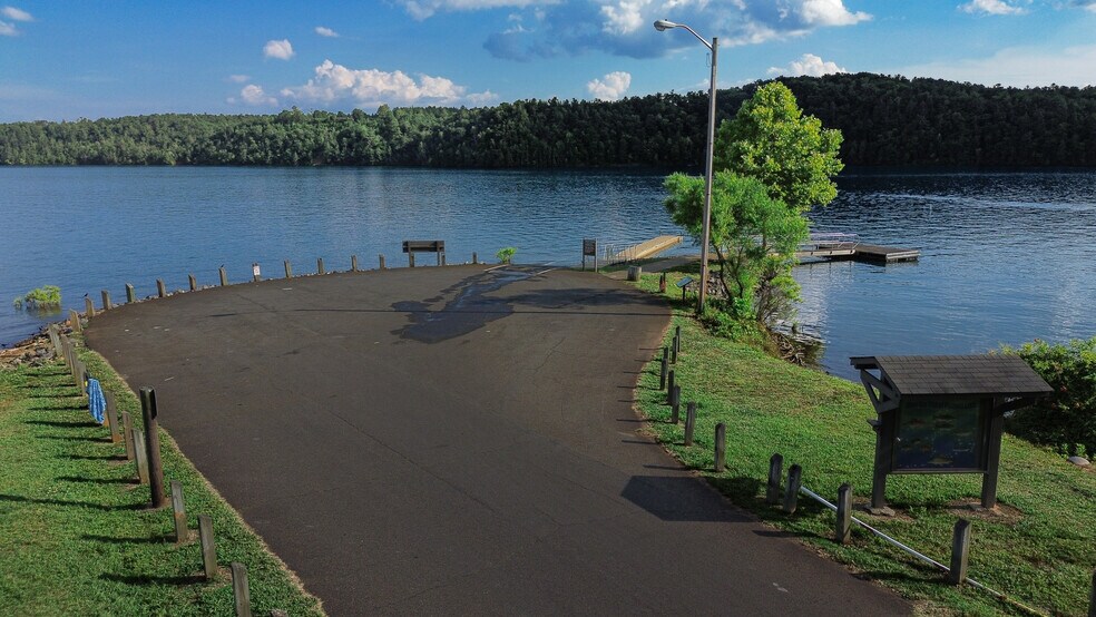 More Photos Of 4265 Goose Point Rd, Bassett Marina For Sale
