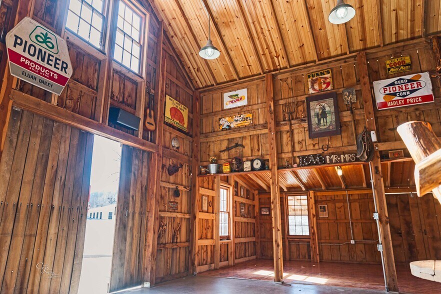 More Photos Of 22413 Highway C, Lawson Specialty For Sale