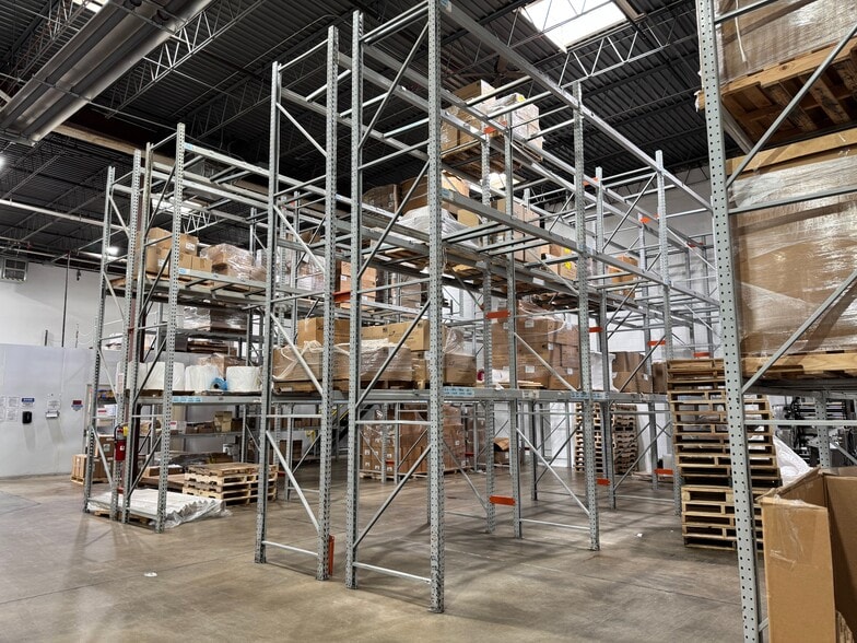 More Photos Of 625 Public Service Rd, Waukegan Warehouse For Sale