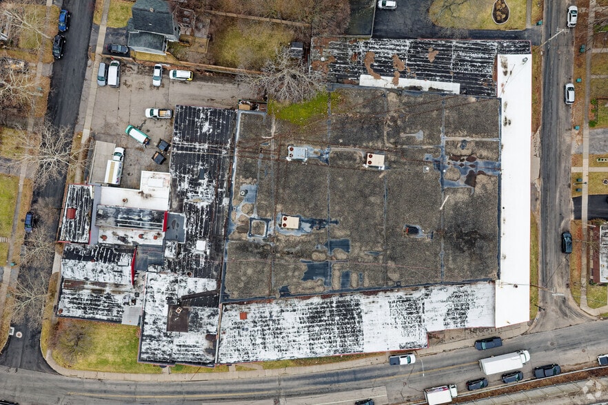 More Photos Of 107 Norris Dr, Rochester Warehouse For Lease