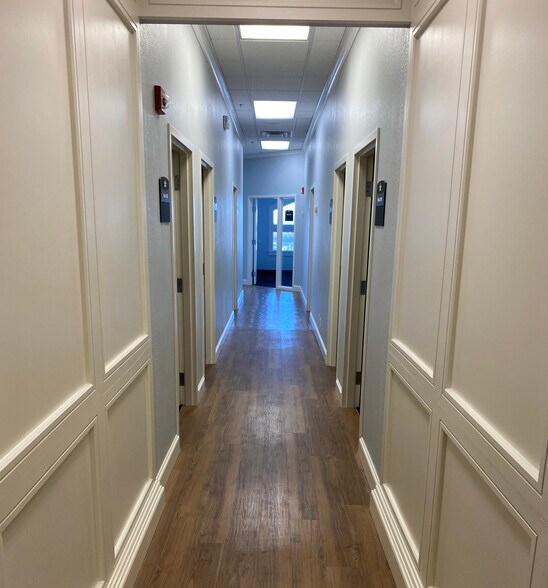 More Photos Of 3700 W Robinson St, Norman Coworking Space