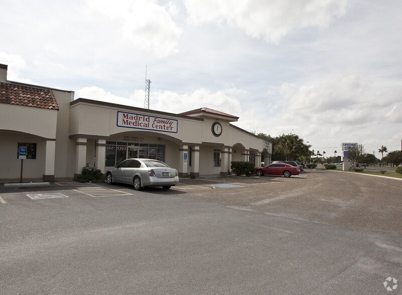 More Photos Of 1623 W Pecan Blvd, McAllen Storefront Retail Office For Lease