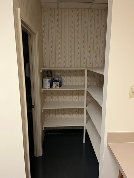 More Photos Of 3948 Sunbeam Rd, Jacksonville Office For Lease