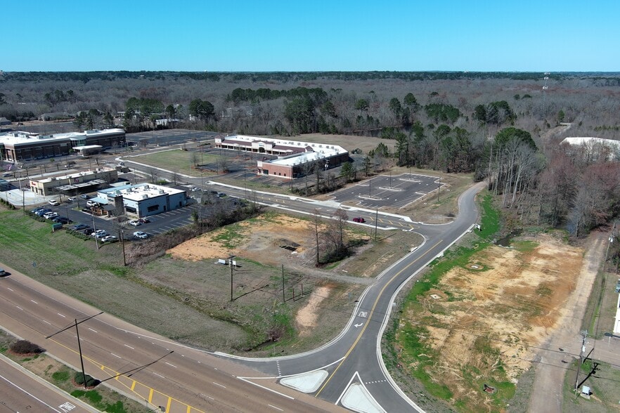 More Photos Of 2580 Lakeland Dr, Flowood Land For Sale