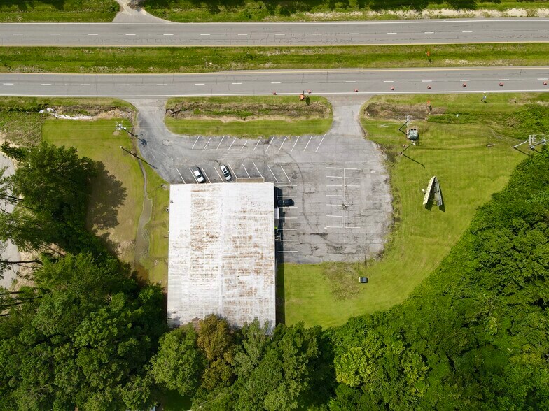 More Photos Of 915 E Boulevard, Williamston Bowling Alley For Sale