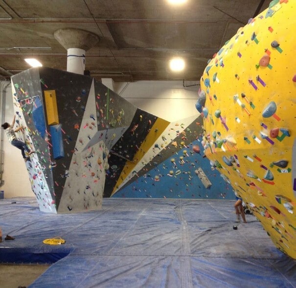 More Photos Of 1401 Illinois St, San Francisco Warehouse For Lease