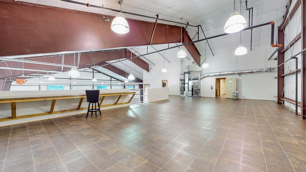 More Photos Of 5740 Boeing Dr, Loveland Warehouse For Sale