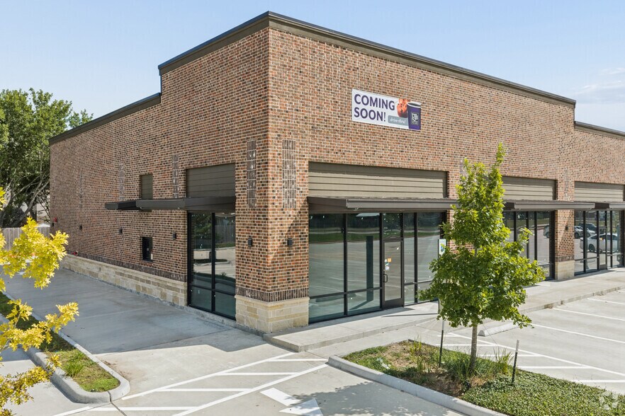 More Photos Of 5149 Reading Rd, Rosenberg Storefront For Sale