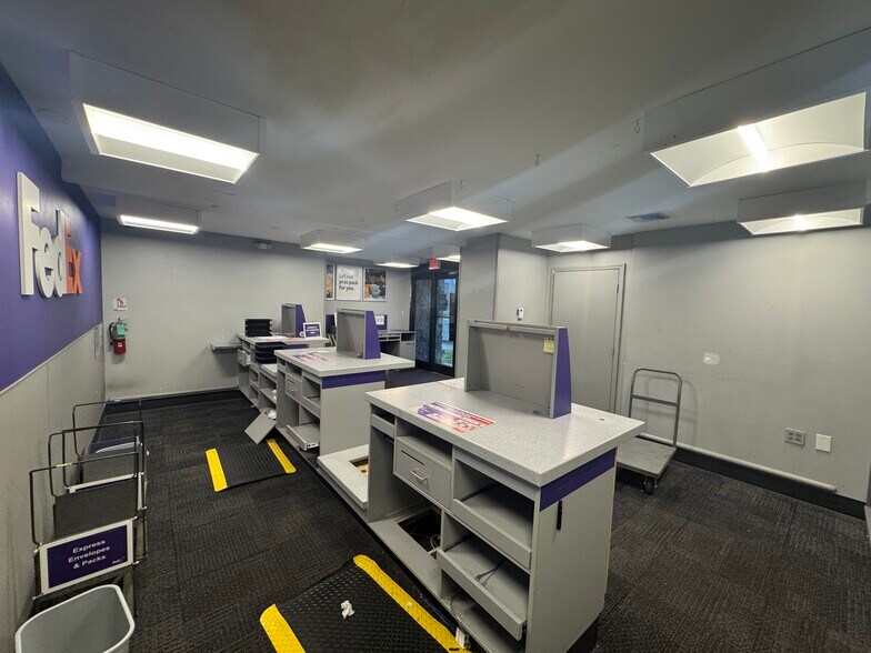 More Photos Of 3885 Mercantile Ave, Naples Distribution For Sale