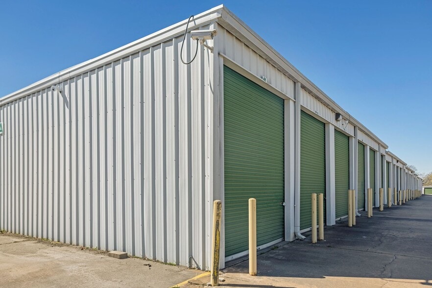 More Photos Of 12331 E 11th St, Tulsa Self Storage For Sale