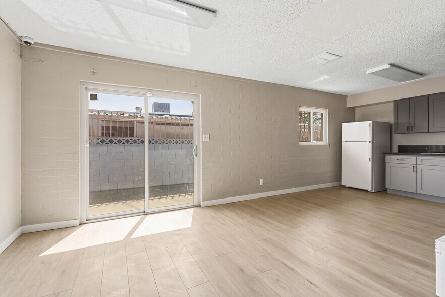 More Photos Of 1211 S Eastern Ave, Las Vegas Office For Lease