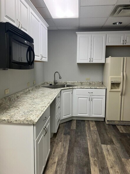 More Photos Of 5360 N Academy Blvd, Colorado Springs Office For Lease