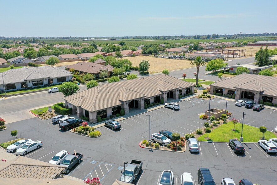 More Photos Of 950 Tharp Rd, Yuba City Office For Lease