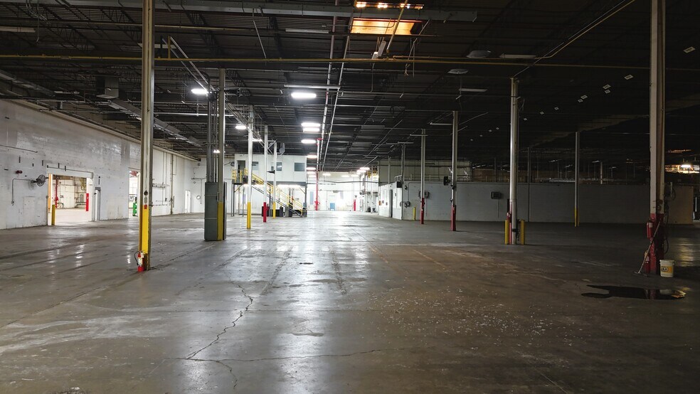 More Photos Of 8673 Lyons Marengo Rd, Lyons Manufacturing For Lease