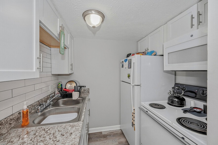 More Photos Of 10916 Reading Rd, Cincinnati Apartments For Sale