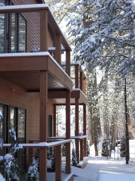 More Photos Of 2906 White Mountain Hwy, North Conway Hotel For Sale