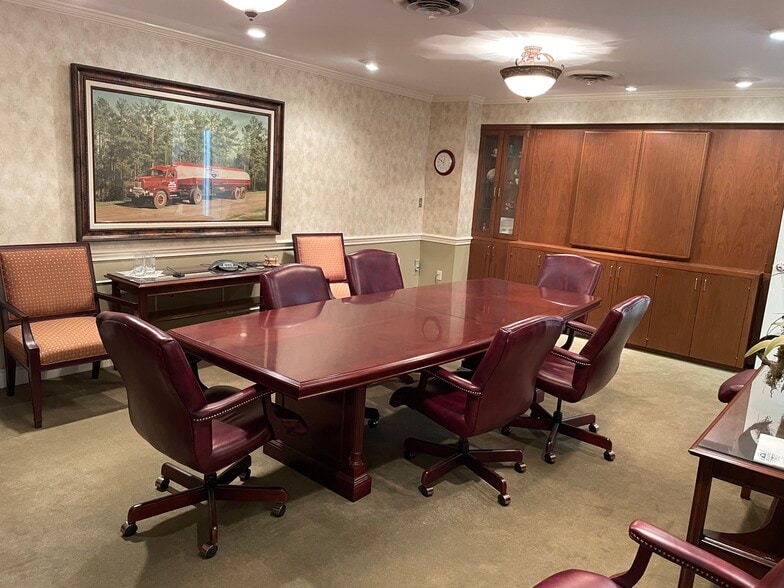 More Photos Of 5500 US-80, Jackson Manufacturing For Sale