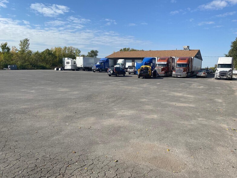 Primary Photo Of 15347 S US 169 Hwy, Olathe Warehouse For Lease