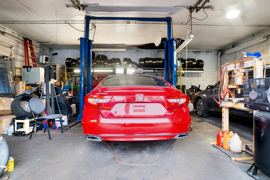 More Photos Of 6200 N 5th St, Philadelphia Auto Repair For Sale