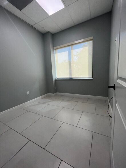 More Photos Of 4201 W Dr. Martin Luther King Jr. Blvd, Tampa Storefront Retail Office For Lease