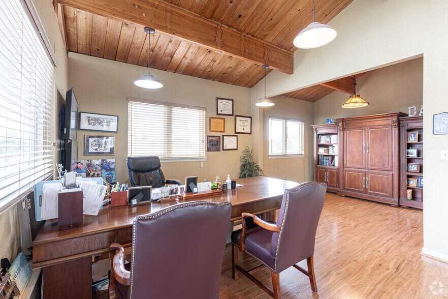 More Photos Of 6190 NW 11th St, Sunrise Office For Sale