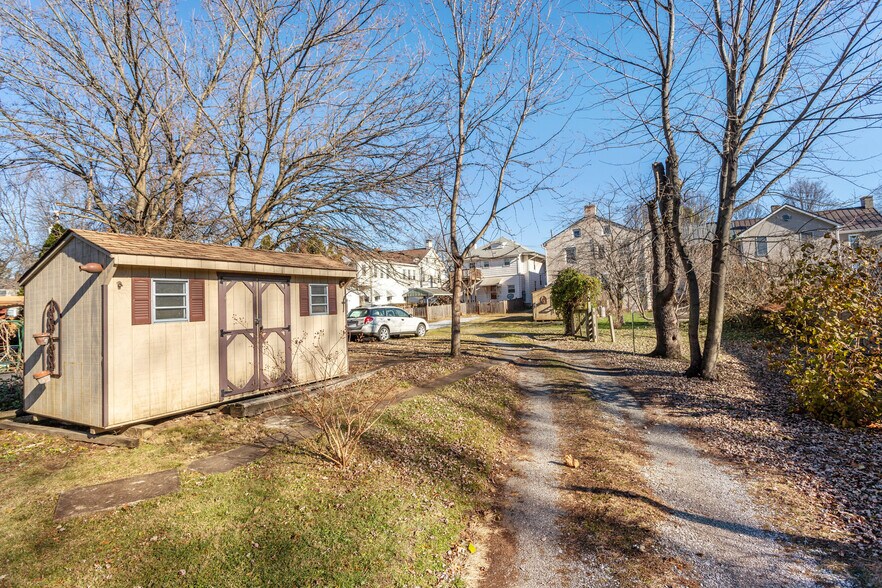 More Photos Of 104 N Main St, Boonsboro Apartments For Sale