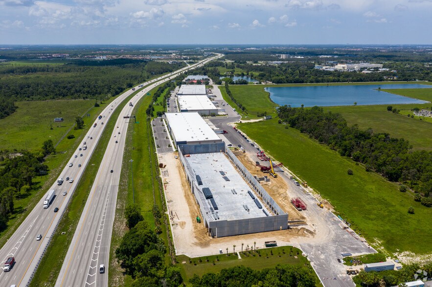 More Photos Of 9373 Laredo Ave, Fort Myers Warehouse For Lease