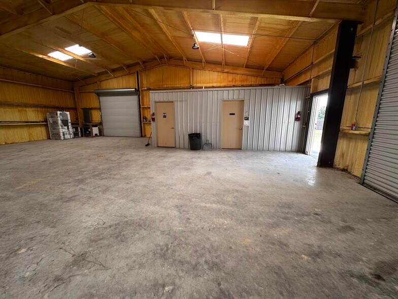 More Photos Of 52 Crawford Dr, Victoria Industrial For Lease