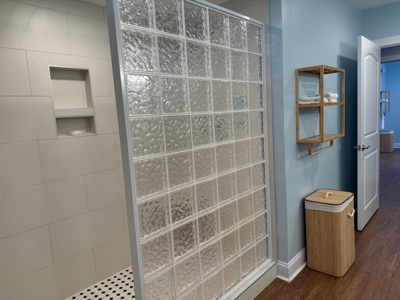 More Photos Of 2115 Anderson Rd, Greenville Daycare Center For Sale