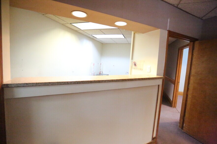 More Photos Of 117 70th St, Brooklyn Office Residential For Lease